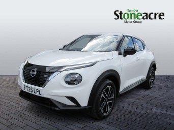 Nissan Juke Hybrid 1.6 N-Connecta Auto Euro 6 5dr FT25LPL Image 3