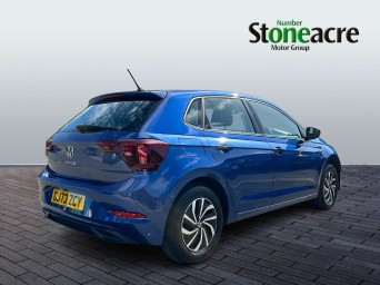 Volkswagen Polo 1.0 EVO Life Hatchback 5dr Petrol Manual Euro 6 (s/s) (80 ps) GJ73ZCY Image 3