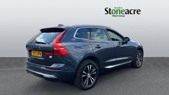 Volvo XC60 Core Bright T6 AWD (350 hp) Auto YR73OPW Image 2