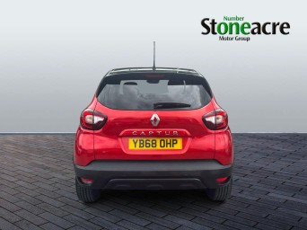 Renault Captur 0.9 TCE 90 Iconic 5dr YB68OHP Image 3