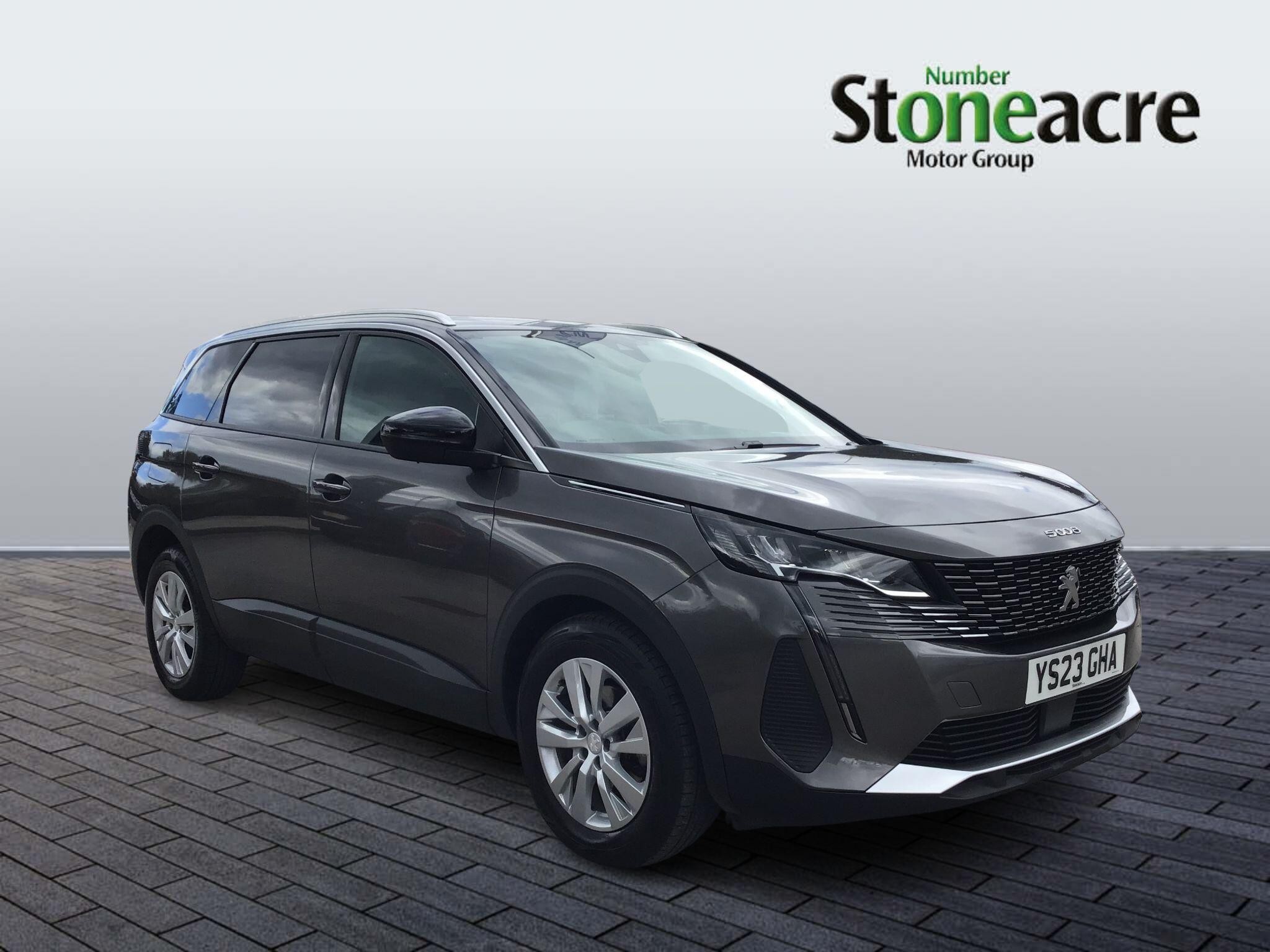 Peugeot 5008 Image 1