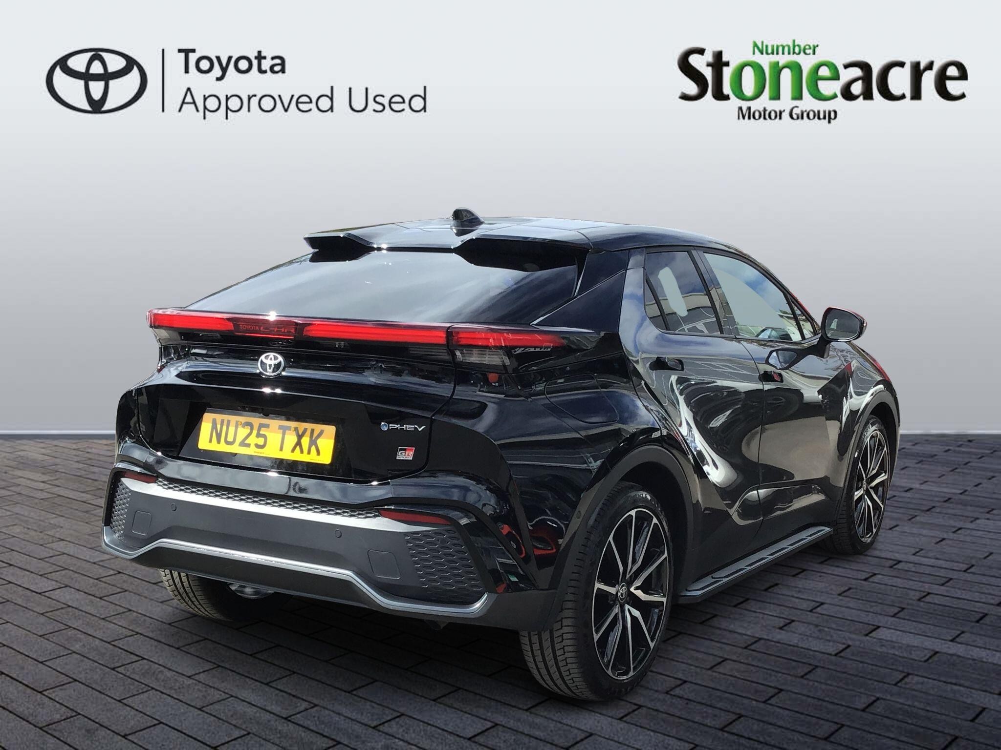 Toyota C-HR Plug-in Hybrid Image 2