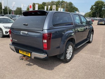 Isuzu D-Max 1.9 TD Yukon 4WD Euro 6 4dr FX19UNV Image 3