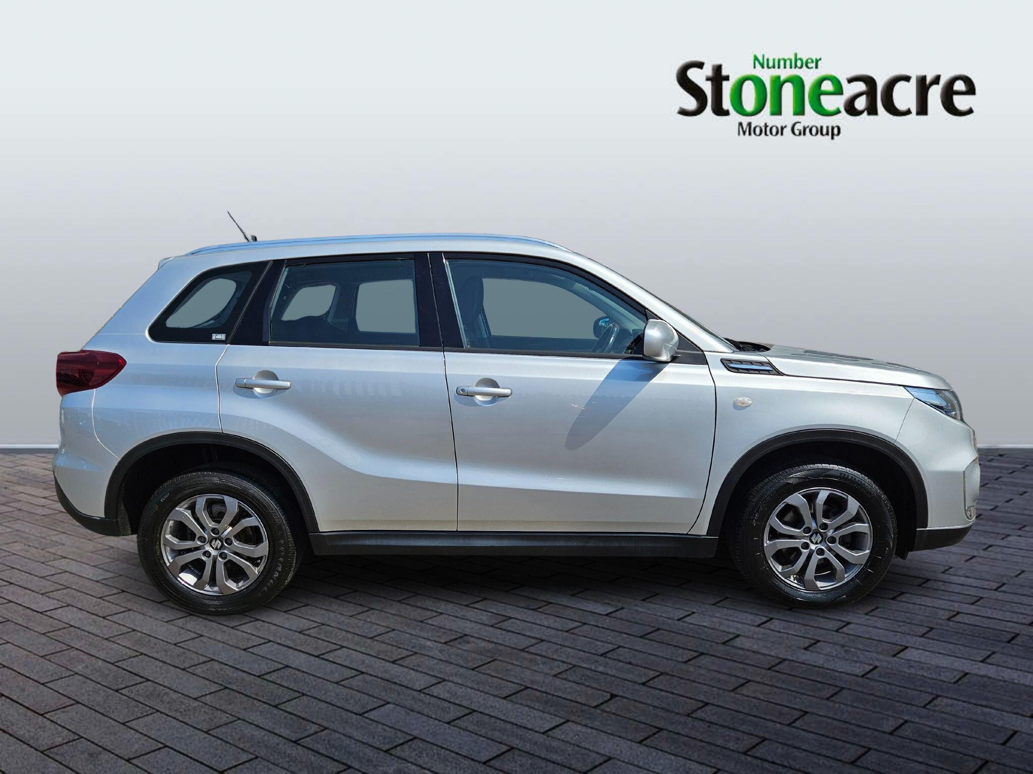 Suzuki Vitara Image 2