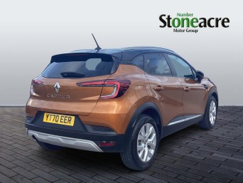 Renault Captur 1.5 Blue dCi Iconic Euro 6 (s/s) 5dr YT70EER Image 3