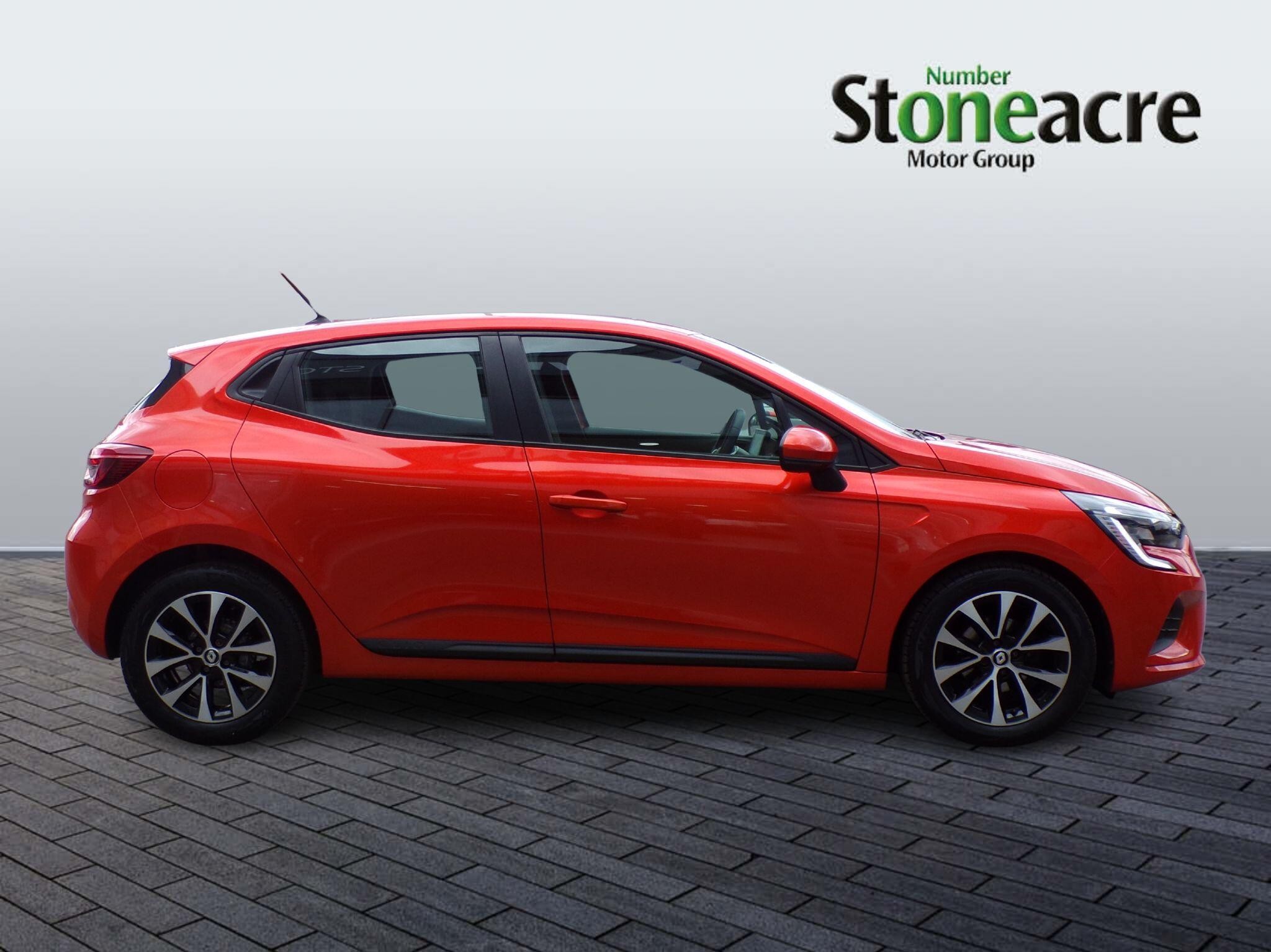 Renault Clio Image 2