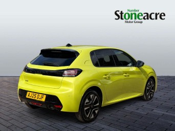 Peugeot 208 1.2 PureTech Allure Euro 6 (s/s) 5dr AJ25DJF Image 2