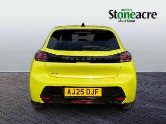 Peugeot 208 1.2 PureTech Allure Euro 6 (s/s) 5dr AJ25DJF Image 3