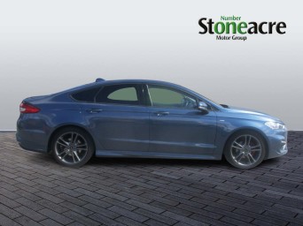 Ford Mondeo 2.0 TiVCT ST-Line Edition CVT Euro 6 (s/s) 4dr YR22UFC Image 2