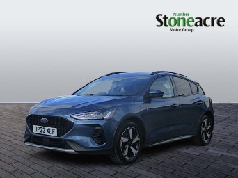 Ford Focus 1.0T EcoBoost Active Euro 6 (s/s) 5dr DP23XLF Image 3