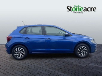 Volkswagen Polo 1.0 EVO Life Hatchback 5dr Petrol Manual Euro 6 (s/s) (80 ps) GK73KUU Image 2