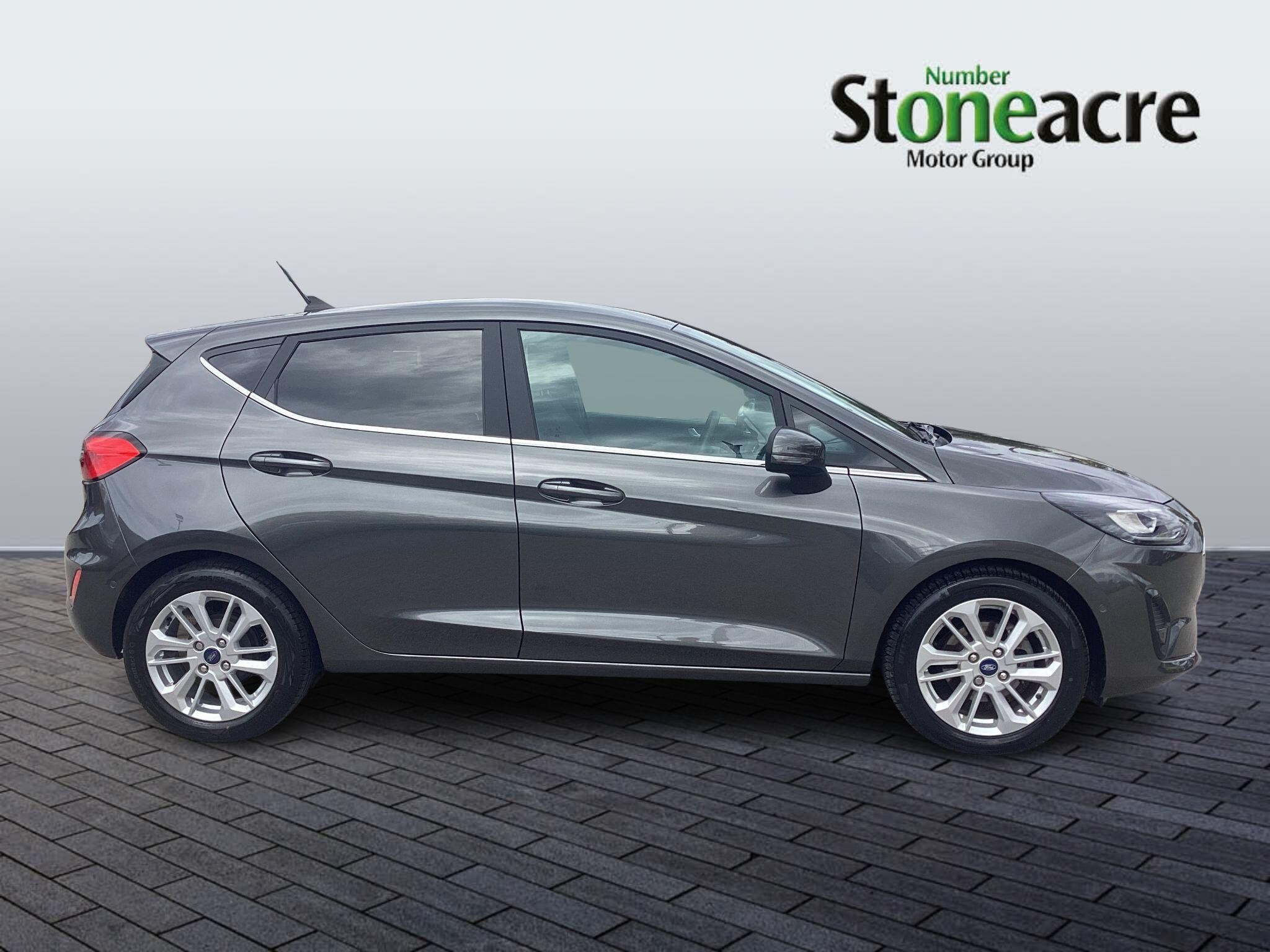 Ford Fiesta Image 2