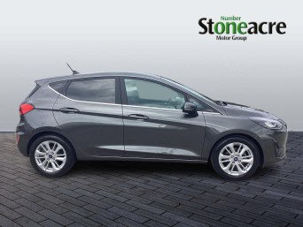 Ford Fiesta 1.0 EcoBoost 125 Titanium 5dr NV22ZGB Image 2