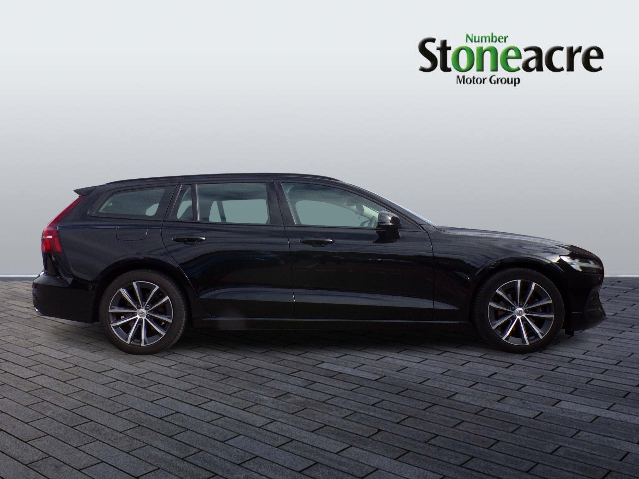 Volvo V60 Image 2
