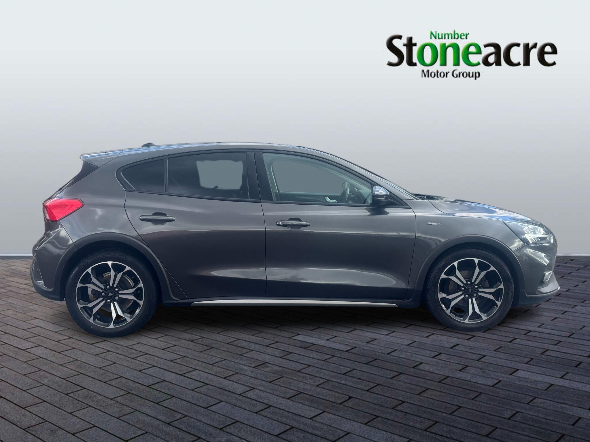 Ford Focus Image 2
