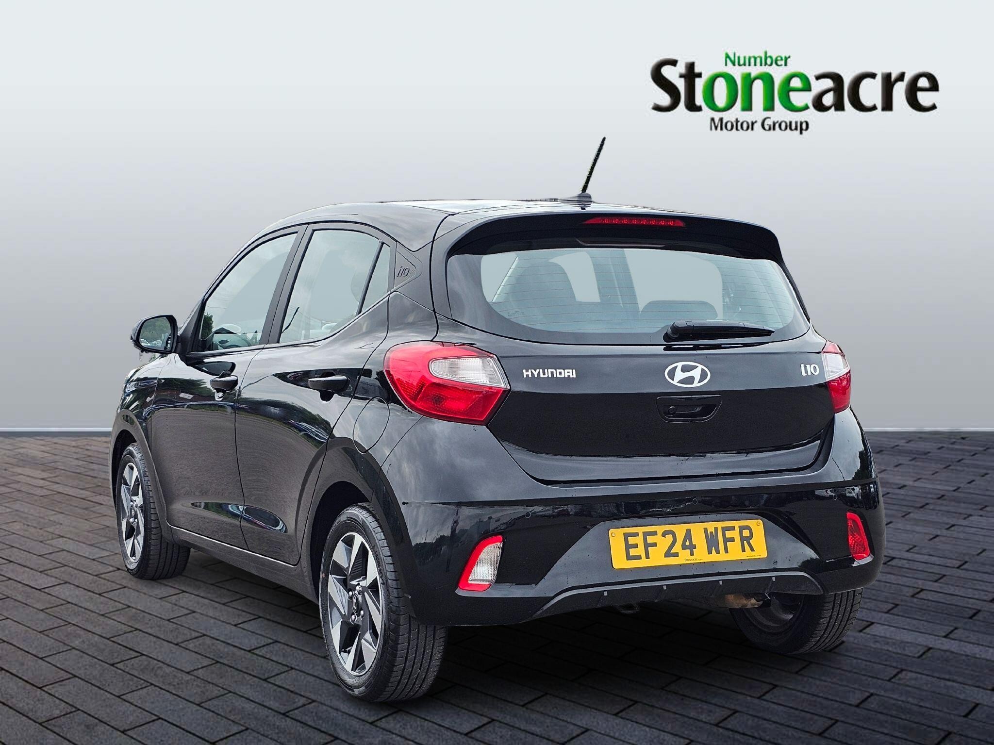 Hyundai i10 Image 2