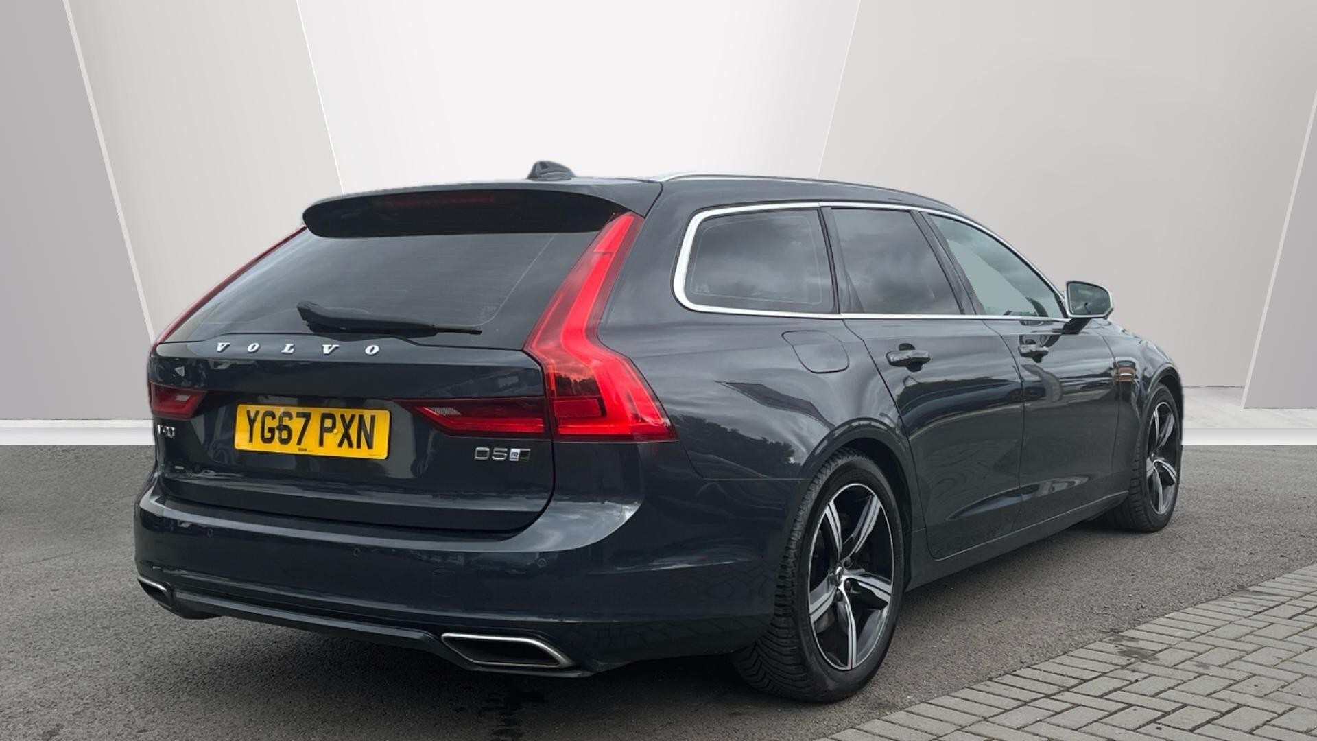 Volvo V90 Image 2