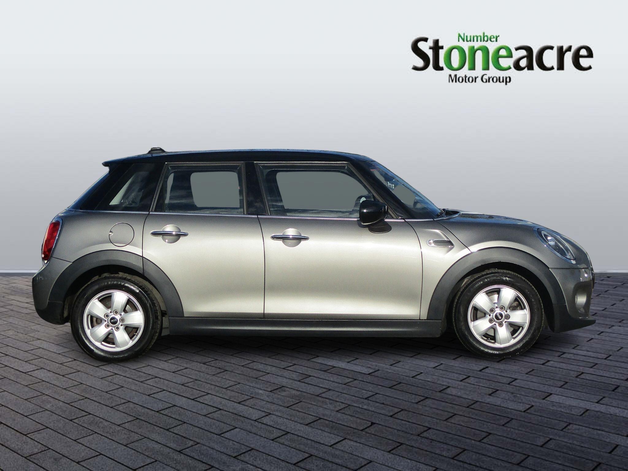 MINI Hatch Image 2
