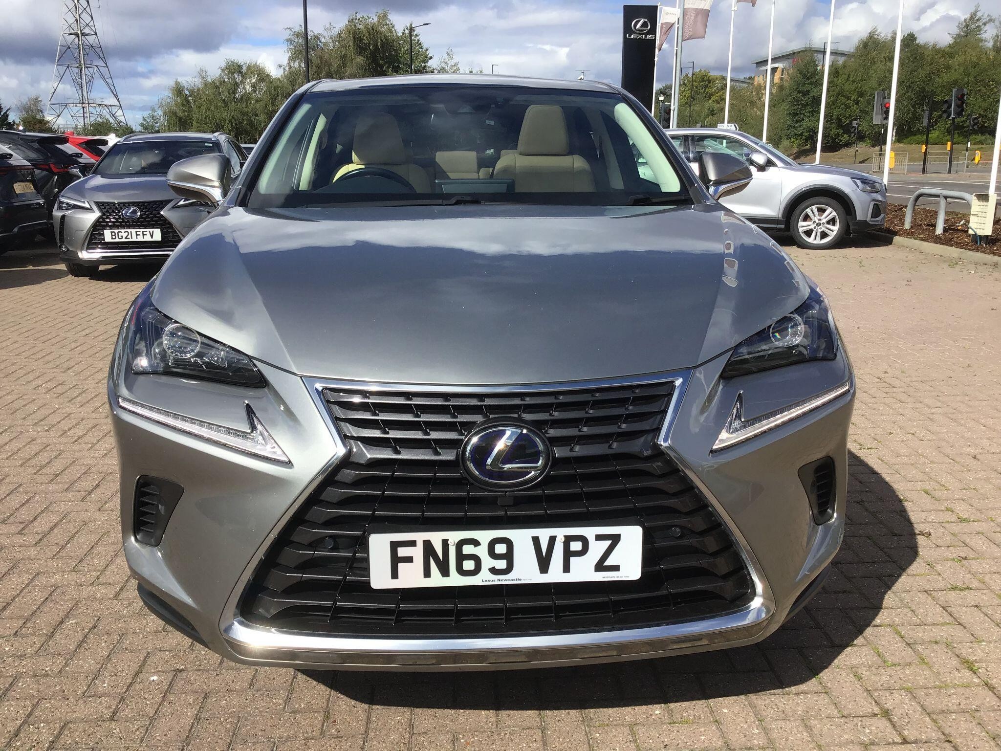 Lexus NX Image 3