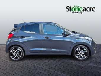 Hyundai i10 1.0 Premium Euro 6 (s/s) 5dr CP22OJJ Image 2