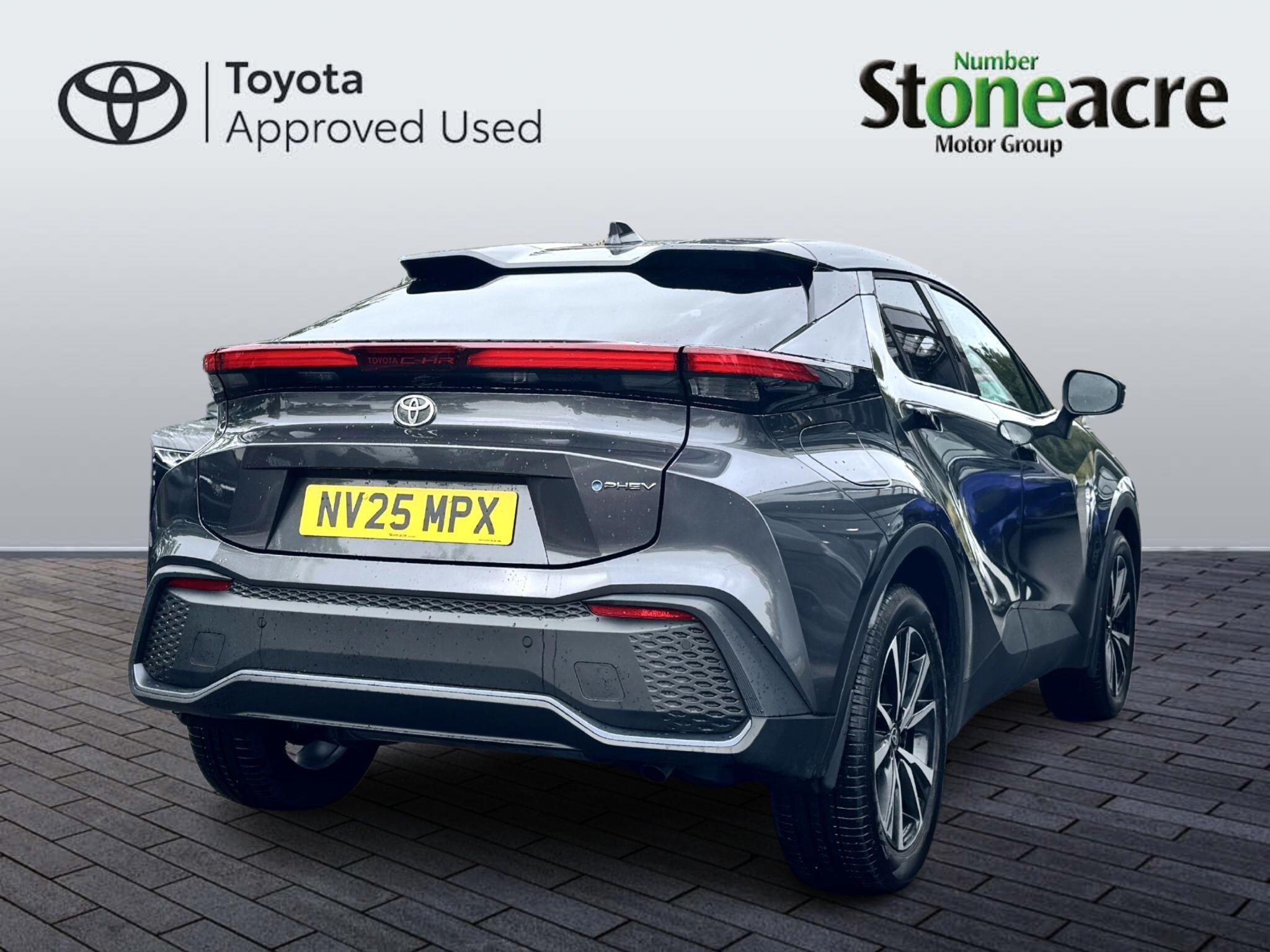 Toyota C-HR Plug-in Hybrid Image 3