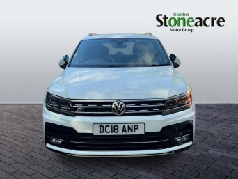 Volkswagen Tiguan 2.0 TDI R-Line Euro 6 (s/s) 5dr DC18ANP Image 2