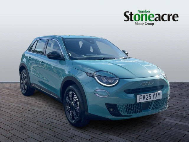 Fiat 600 1.2 MHEV e-DCT Euro 6 (s/s) 5dr FV25YAY Image 1