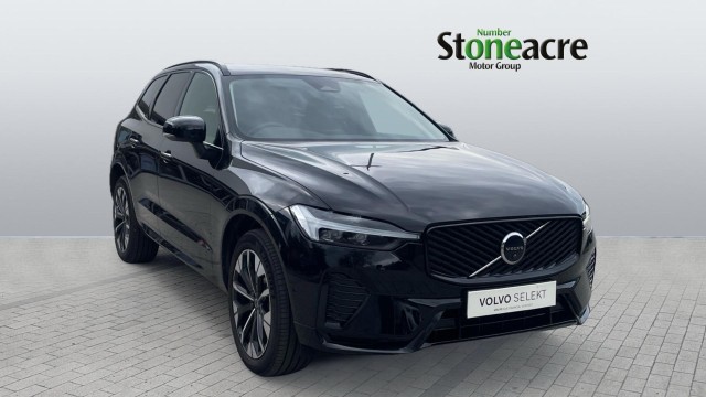 Volvo XC60 2.0 B5 MHEV Plus Auto AWD Euro 6 (s/s) 5dr YF25UAS Image 1