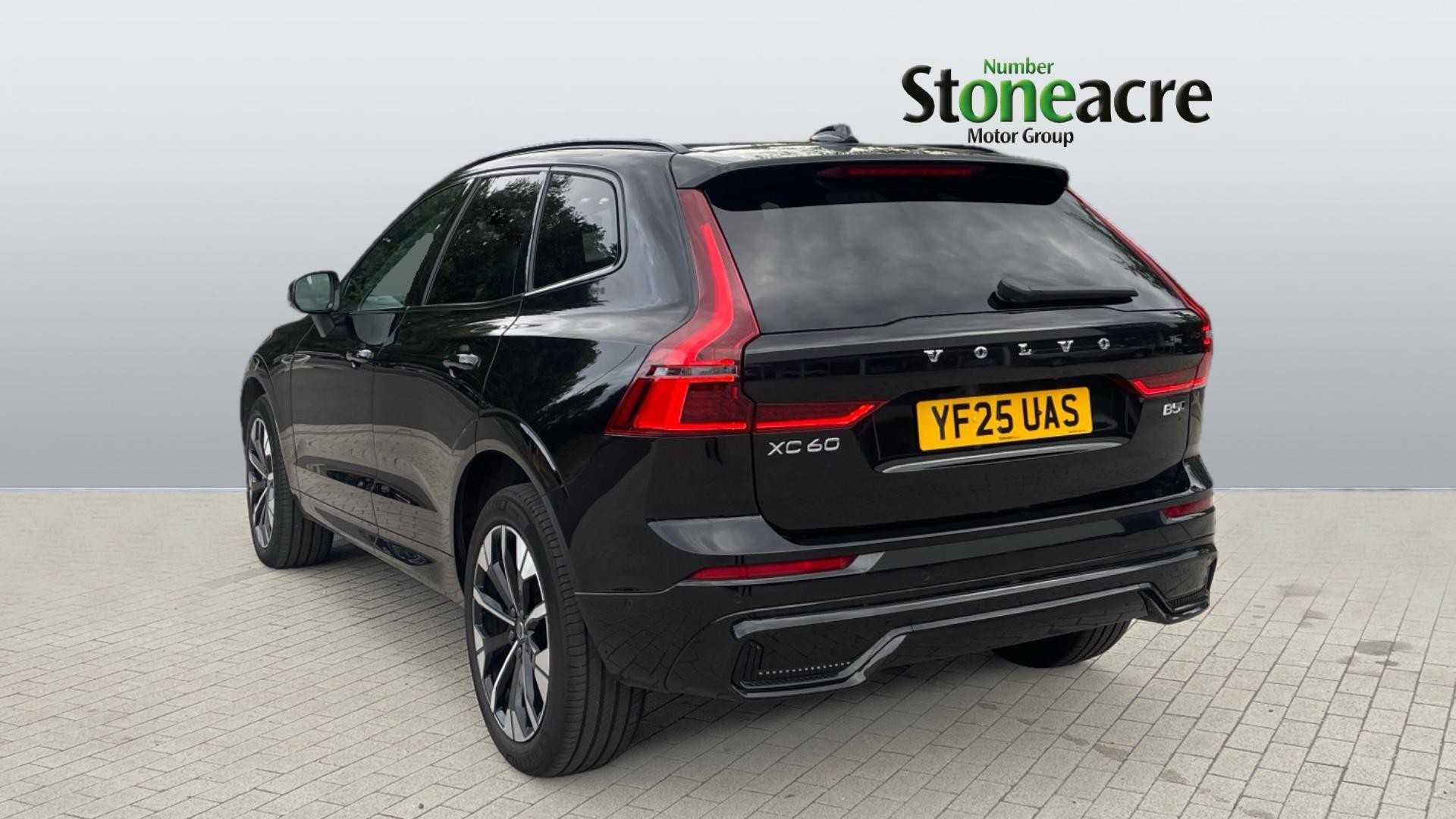 Volvo XC60 Image 2