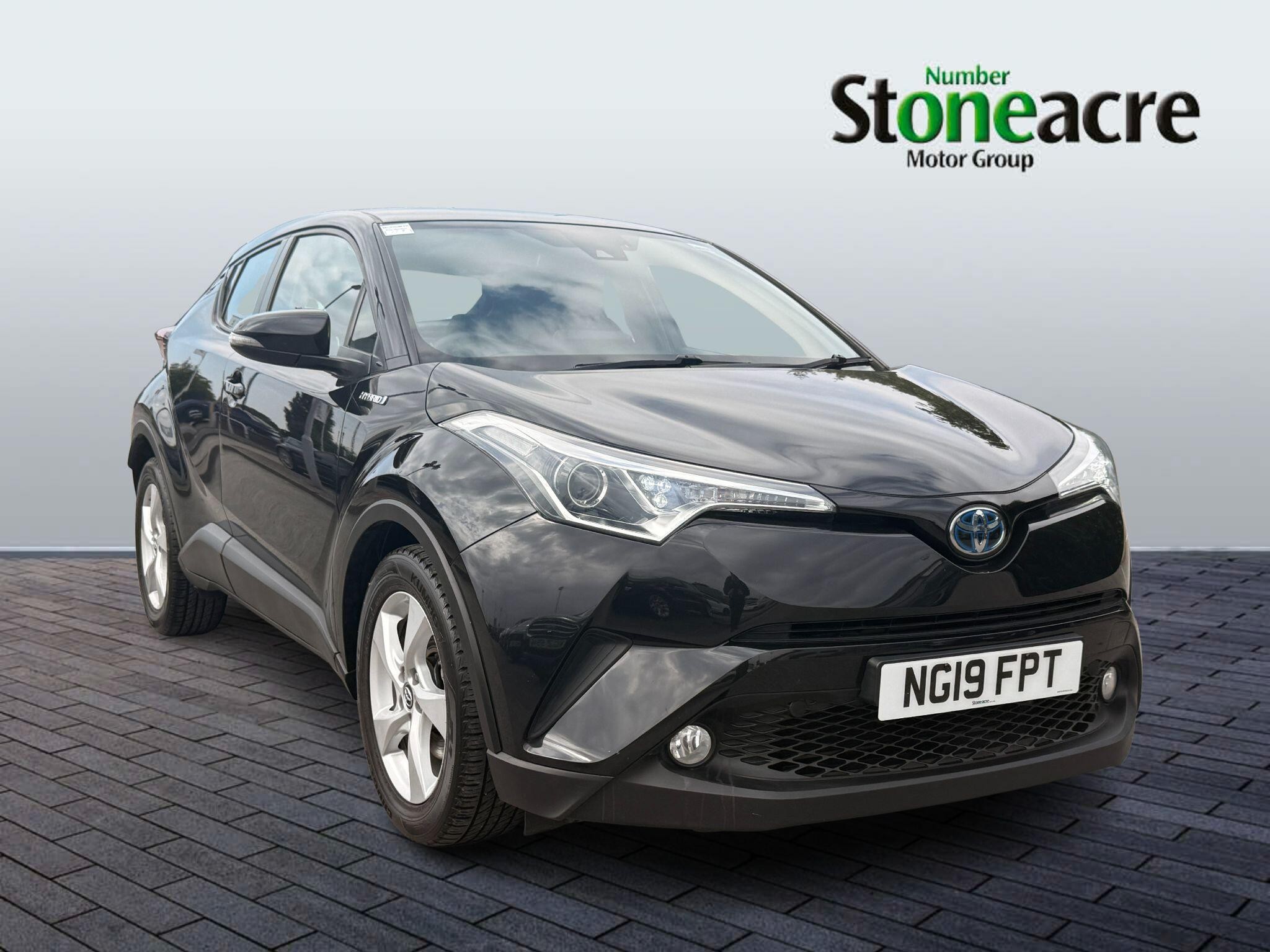 Toyota C-HR Image 1