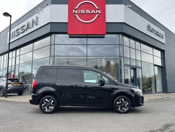 Nissan Townstar 1.3 TCe Tekna L1 Euro 6 (s/s) 6dr null Image 2