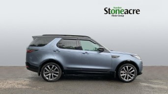 Land Rover Discovery 3.0 D300 MHEV R-Dynamic HSE Auto 4WD Euro 6 (s/s) 5dr NM21LKE Image 3