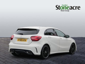 Mercedes-Benz A-Class 2.1 A200d AMG Line (Premium Plus) Hatchback 5dr Diesel 7G-DCT Euro 6 (s/s) (136 ps) ST66UZH Image 3