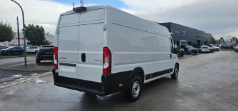 Citroen Relay 2.2 BlueHDi 35 Enterprise L4 H2 Euro 6 (s/s) 5dr (Heavy) null Image 3