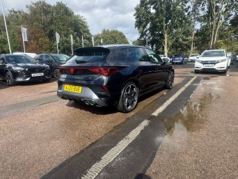 CUPRA Leon 2.0 TSI VZ1 DSG Euro 6 (s/s) 5dr AJ25BUE Image 3