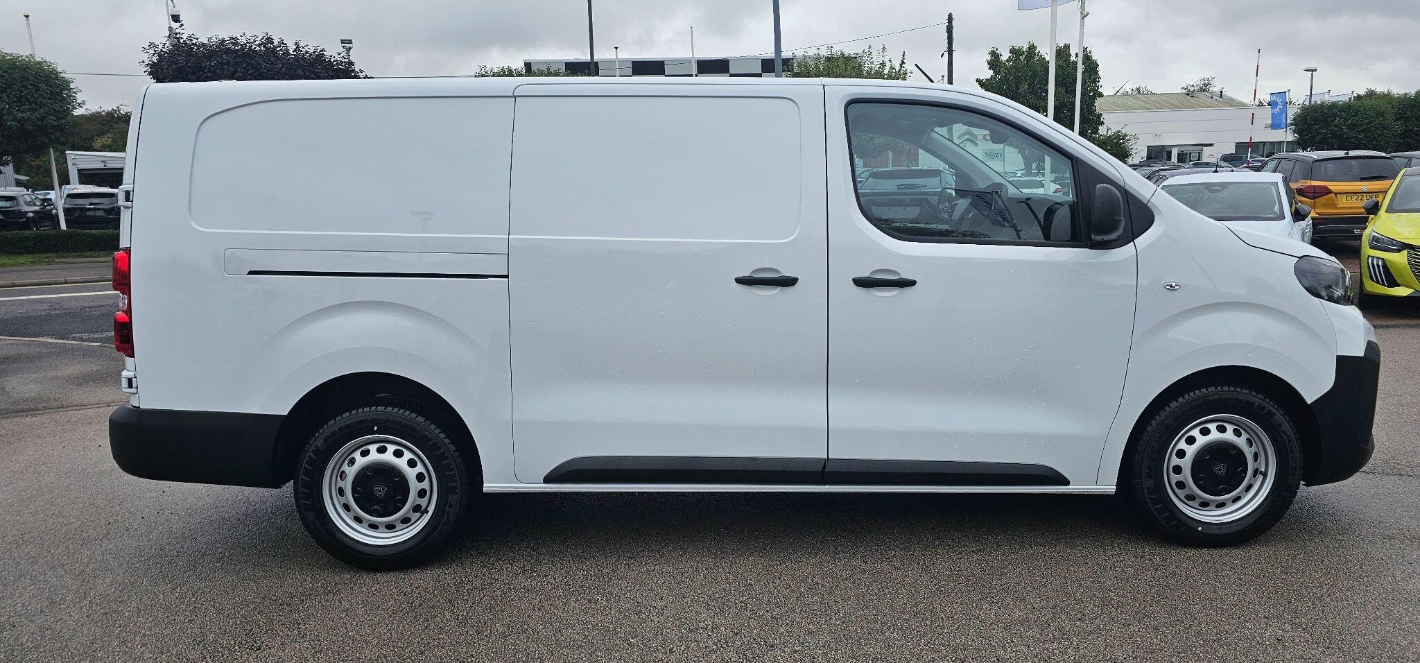 Peugeot Expert Image 2