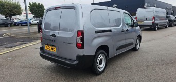 Peugeot Partner 1.5 BlueHDi 950 Professional Long Panel Van LWB Euro 6 (s/s) 6dr YL25HWC Image 3