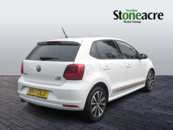 Volkswagen Polo 1.2 TSI BlueMotion Tech beats Euro 6 (s/s) 5dr NV17CLJ Image 3
