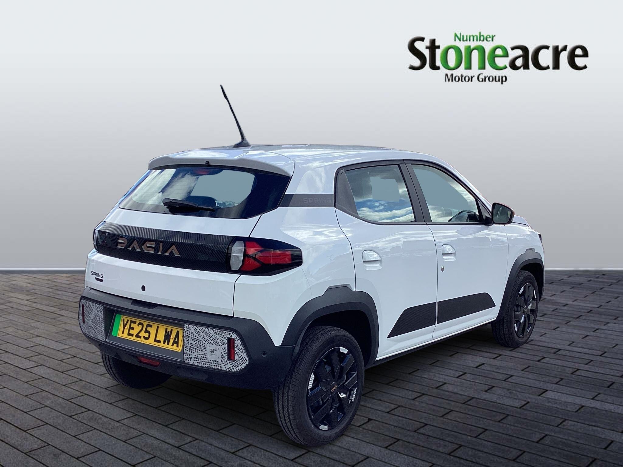 Dacia Spring Image 2