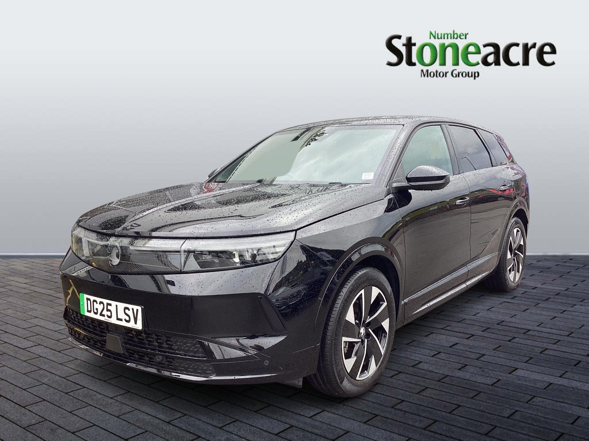 Vauxhall Grandland Electric Image 3