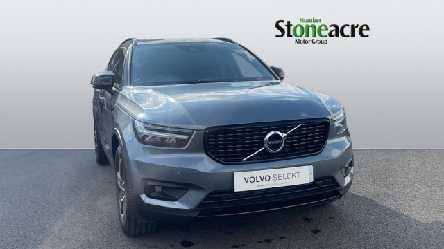 Volvo XC40 R-Design T3 RF19UOL Image 1