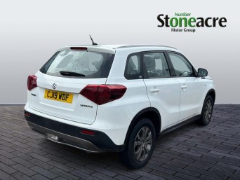 Suzuki Vitara 1.0 Boosterjet SZ4 SUV 5dr Petrol Manual Euro 6 (s/s) (111 ps) CJ19WDF Image 3