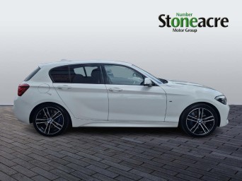 BMW 1 Series 2.0 118d M Sport Shadow Edition Auto Euro 6 (s/s) 5dr YL67KKX Image 2