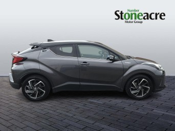 Toyota C-HR 2.0 Hybrid Dynamic 5dr CVT KN20OTY Image 2
