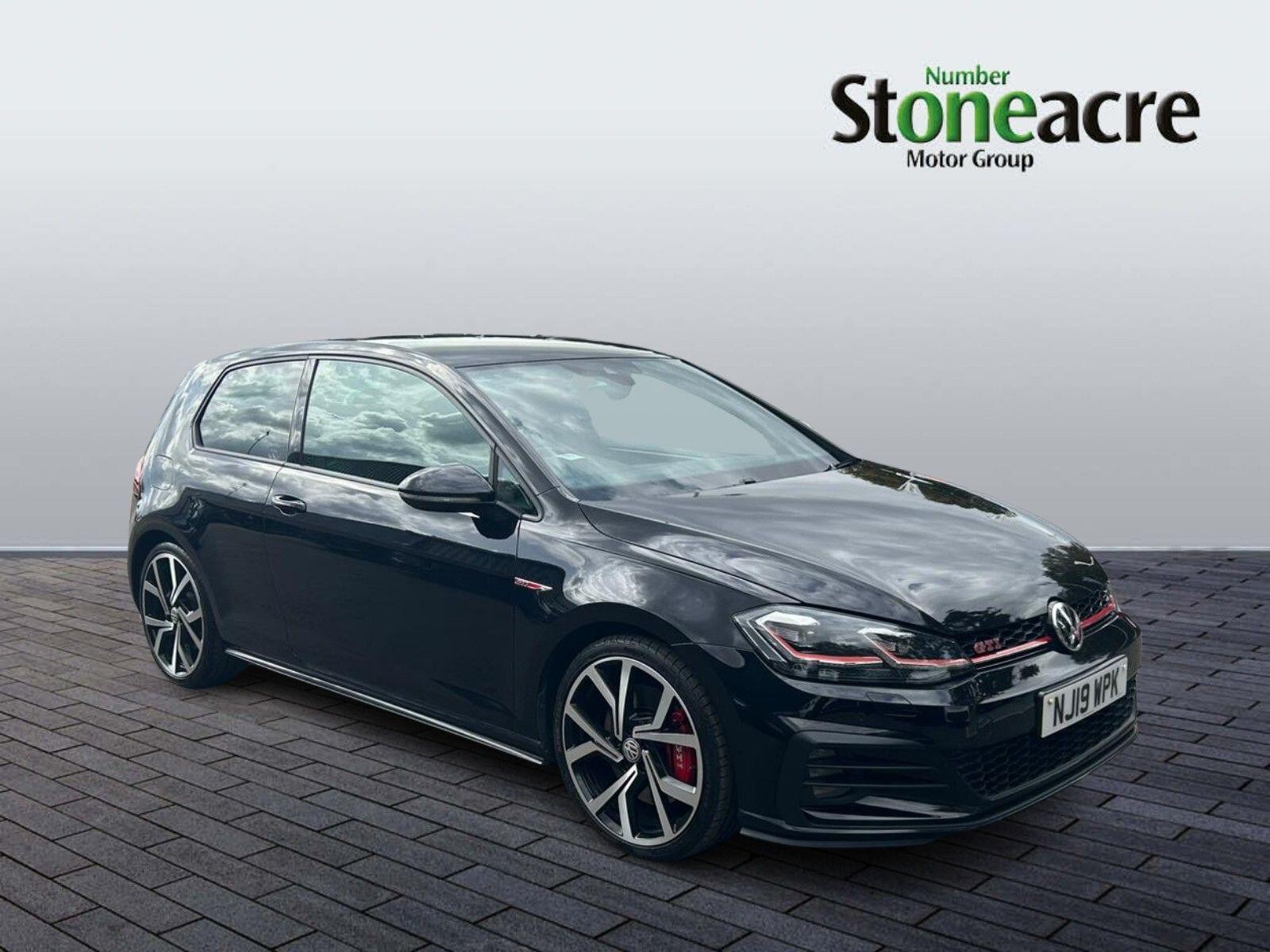 Volkswagen Golf Image 1