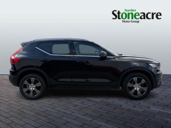 Volvo XC40 1.5 T3 [163] Inscription 5dr Geartronic FY69KVA Image 2