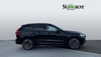 Volvo XC60 2.0 B5 MHEV Plus Auto AWD Euro 6 (s/s) 5dr NX75VOL Image 3
