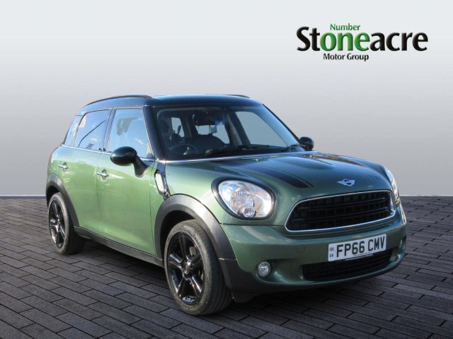 MINI Countryman 1.6 Cooper 5dr FP66CMV Image 1