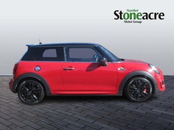 MINI Hatch 2.0 John Cooper Works Steptronic Euro 6 (s/s) 3dr NK69HNL Image 2