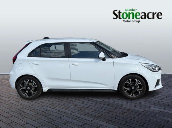 MG 3 1.5 VTi-TECH Exclusive Nav Euro 6 (s/s) 5dr FM24DLV Image 2